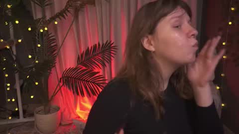 constant schedule Wednesday  Friday  Saturday  Sunday  The Rosemarie online show from 16, 12, 2025