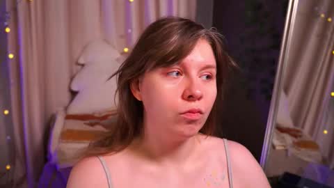 constant schedule Wednesday  Friday  Saturday  Sunday  The Rosemarie online show from 6, 2, 2026