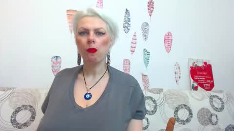 Snapshot of pure_seduce_wow chatting on 19, 2, 2026 Goldie online show from 19, 2, 2026