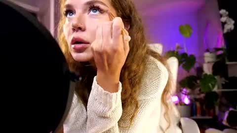 Snapshot of purple_baby chatting on 16, 6, 2026 Sasha wait you here 6 of November. will celebrate my B- day online show from 16, 6, 2026