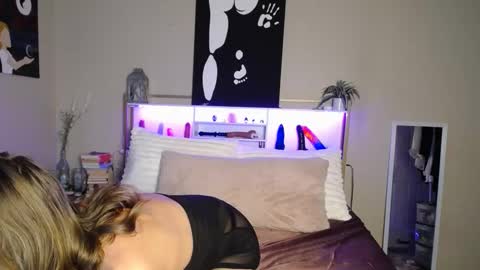 Snapshot of purple_sub chatting on 13, 10, 2025 Purple online show from 13, 10, 2025