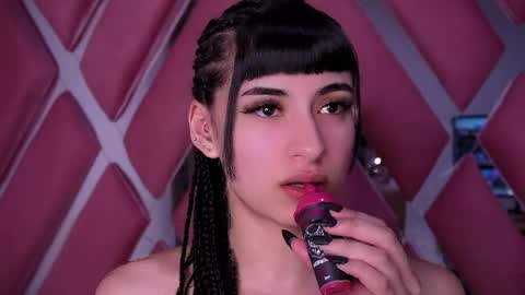 Snapshot of purplesnake_ chatting on 5, 4, 2026 Alynn online show from 5, 4, 2026