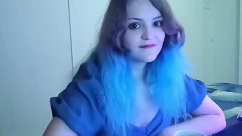 Snapshot of purpurfoxy chatting on 18, 11, 2025 Elias online show from 18, 11, 2025