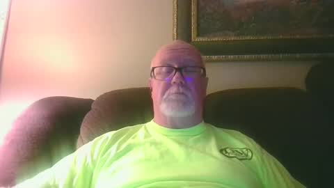 Snapshot of pussylover1365 chatting on 12, 1, 2025 pussylover1365 online show from 12, 1, 2025