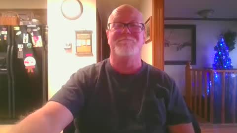 Snapshot of pussylover1365 chatting on 22, 1, 2025 pussylover1365 online show from 22, 1, 2025