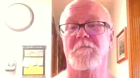 Snapshot of pussylover1365 chatting on 15, 9, 2025 pussylover1365 online show from 15, 9, 2025