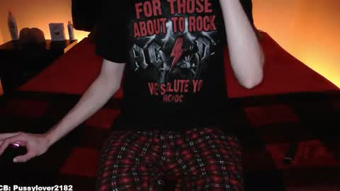 pussylover2182 online show from 4, 12, 2025