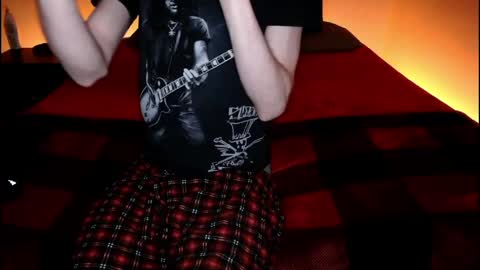 pussylover2182 online show from 25, 4, 2026