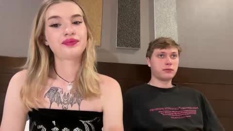 Snapshot of pussymoneywet chatting on 15, 10, 2025 Lina online show from 15, 10, 2025