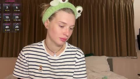 Lina online show from 4, 4, 2026