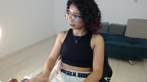 Izumi online show from 9, 3, 2025