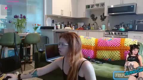 Snapshot of pxlprncss chatting on 11, 9, 2025 Jenna Gee online show from 11, 9, 2025