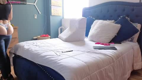 Queen And King online show from 4, 1, 2025