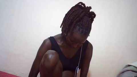 Snapshot of queen_0012 chatting on 15, 7, 2026 asher online show from 15, 7, 2026