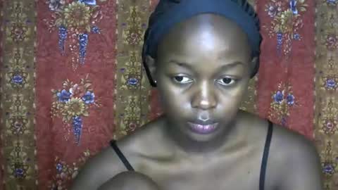 Snapshot of queen_banice chatting on 16, 9, 2025 queen_banice online show from 16, 9, 2025