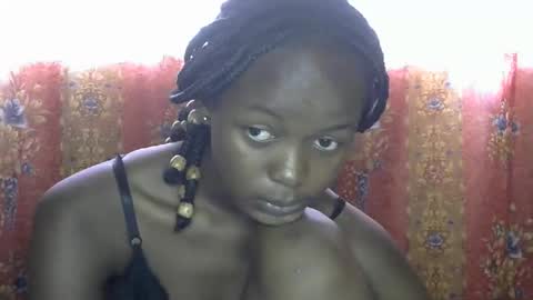 Snapshot of queen_banice chatting on 22, 10, 2025 queen_banice online show from 22, 10, 2025