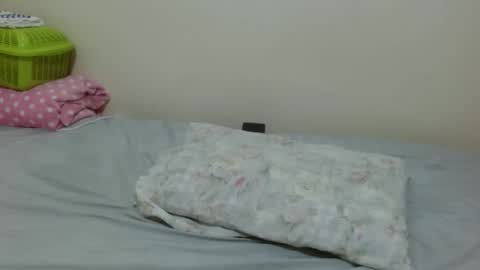 queen ema online show from 20, 4, 2026