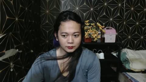 queen_ennah online show from 22, 12, 2024