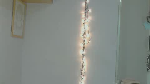 queen_jane8 online show from 7, 3, 2025