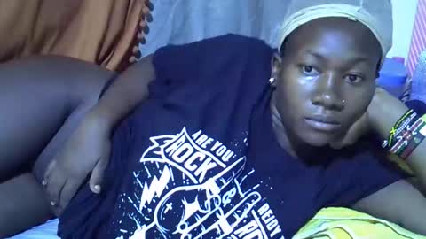 Snapshot of queen_jazmine chatting on 4, 3, 2026 queen_jazmine online show from 4, 3, 2026