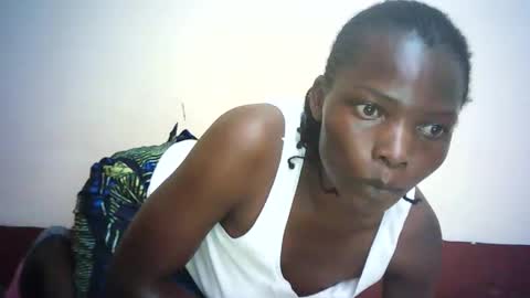 Snapshot of queen_joan chatting on 2, 2, 2025 queen_joan online show from 2, 2, 2025