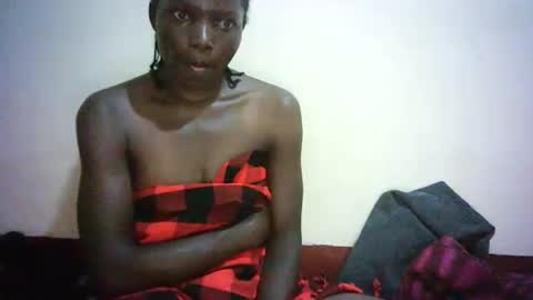 Snapshot of queen_joan chatting on 3, 2, 2025 queen_joan online show from 3, 2, 2025