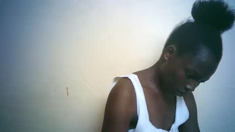 Snapshot of queen_joan chatting on 7, 2, 2025 queen_joan online show from 7, 2, 2025