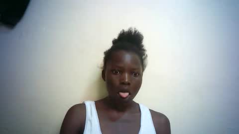 Snapshot of queen_joan chatting on 7, 2, 2025 queen_joan online show from 7, 2, 2025