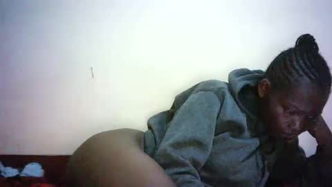 Snapshot of queen_joan chatting on 14, 2, 2025 queen_joan online show from 14, 2, 2025