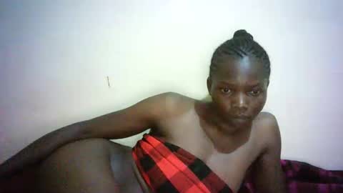 Snapshot of queen_joan chatting on 14, 2, 2025 queen_joan online show from 14, 2, 2025