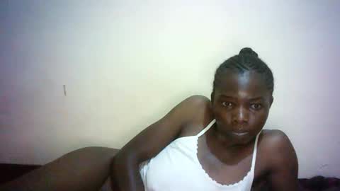 Snapshot of queen_joan chatting on 15, 2, 2025 queen_joan online show from 15, 2, 2025