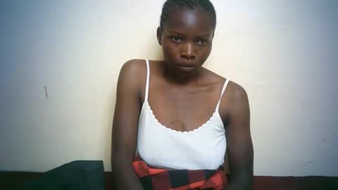 Snapshot of queen_joan chatting on 16, 2, 2025 queen_joan online show from 16, 2, 2025