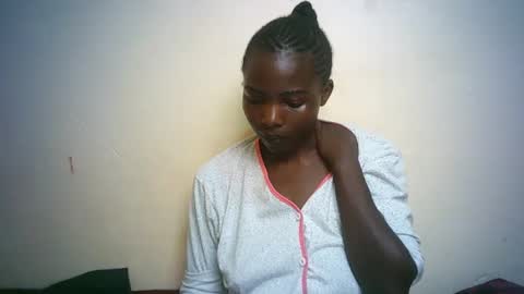 Snapshot of queen_joan chatting on 16, 2, 2025 queen_joan online show from 16, 2, 2025