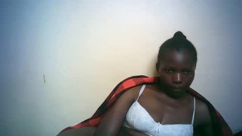 Snapshot of queen_joan chatting on 19, 2, 2025 queen_joan online show from 19, 2, 2025