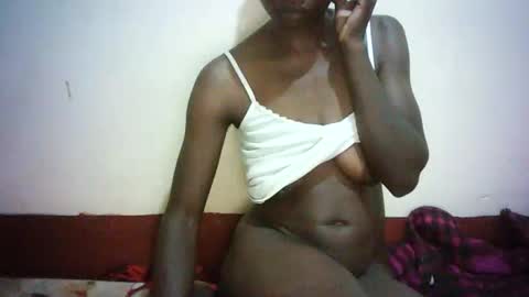 Snapshot of queen_joan chatting on 22, 2, 2025 queen_joan online show from 22, 2, 2025