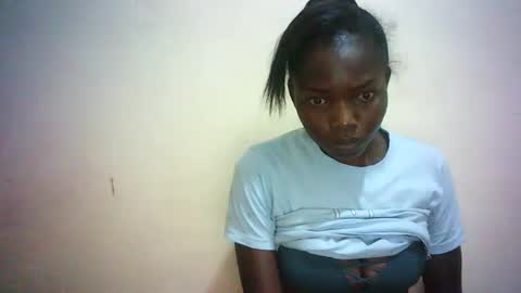 Snapshot of queen_joan chatting on 23, 2, 2025 queen_joan online show from 23, 2, 2025