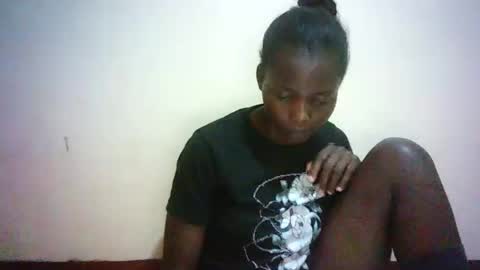 Snapshot of queen_joan chatting on 26, 2, 2025 queen_joan online show from 26, 2, 2025