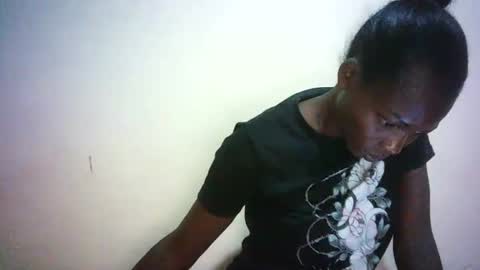 Snapshot of queen_joan chatting on 27, 2, 2025 queen_joan online show from 27, 2, 2025