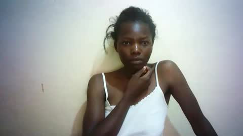 Snapshot of queen_joan chatting on 28, 2, 2025 queen_joan online show from 28, 2, 2025