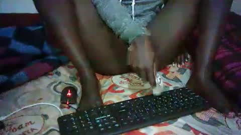 Snapshot of queen_joan chatting on 12, 3, 2025 queen_joan online show from 12, 3, 2025