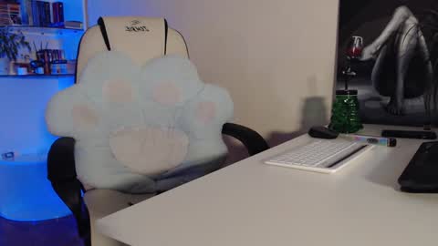 Snapshot of queen_jules chatting on 28, 12, 2024 Jules. This is my new account online show from 28, 12, 2024