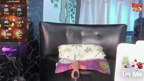 Snapshot of queen_kamil chatting on 27, 11, 2025 queen_kamil online show from 27, 11, 2025