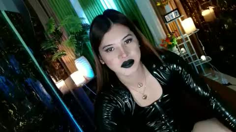 Snapshot of queen_kendalx19 chatting on 16, 10, 2025 Kendal online here from 6am-3pm philippine time online show from 16, 10, 2025