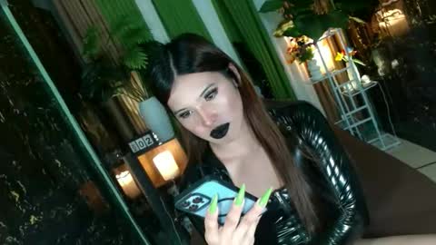 Snapshot of queen_kendalx19 chatting on 2, 11, 2025 Kendal online here from 6am-3pm philippine time online show from 2, 11, 2025