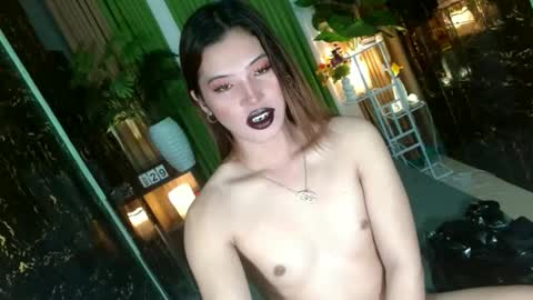 Snapshot of queen_kendalx19 chatting on 28, 11, 2025 Kendal online here from 6am-3pm philippine time online show from 28, 11, 2025