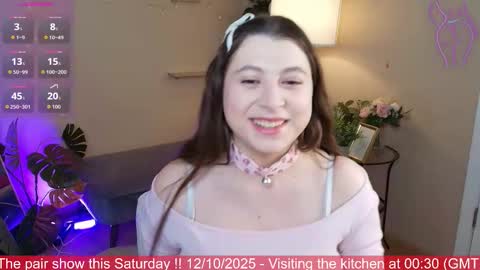 Snapshot of queen_michelle_ chatting on 7, 10, 2025 Michelle online show from 7, 10, 2025