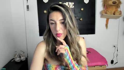 Snapshot of queen_natttyy chatting on 10, 12, 2024 queen_natttyy online show from 10, 12, 2024