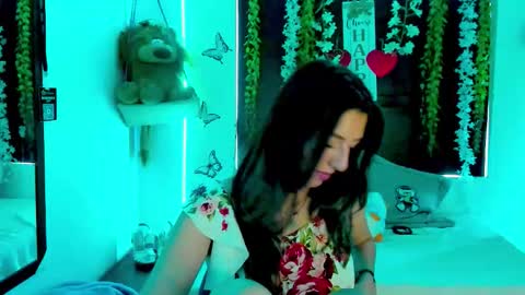 Snapshot of queen_natttyy chatting on 16, 3, 2026 queen_natttyy online show from 16, 3, 2026
