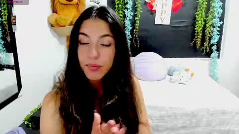 Snapshot of queen_natttyy chatting on 15, 7, 2026 queen_natttyy online show from 15, 7, 2026