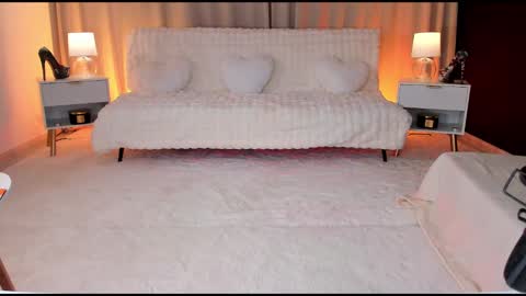 Snapshot of queen_of_deepthroat chatting on 8, 12, 2024 queen_of_deepthroat online show from 8, 12, 2024